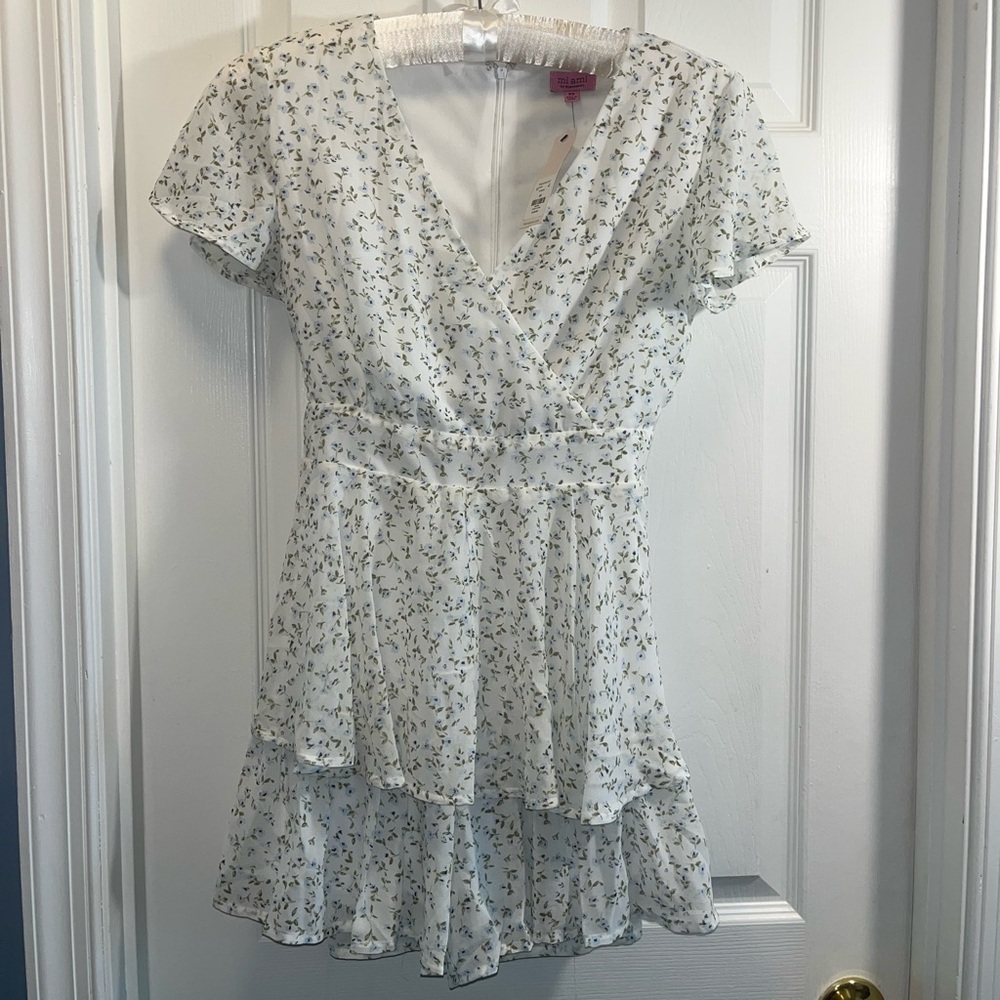 BLUE RAIN WOMEN WHITE BLUE FLORAL ROMPER STYLE ALLURED57 SIZE XS V NECK RUFFLE